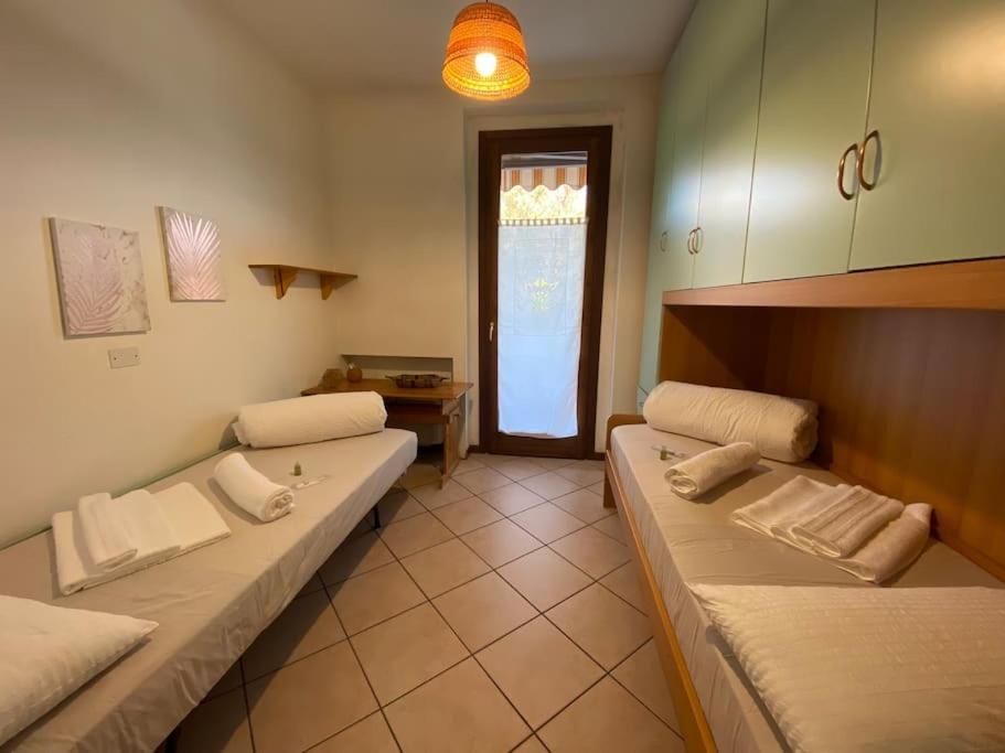 Family House With Free Parking, 450M From Beach Lazise Buitenkant foto