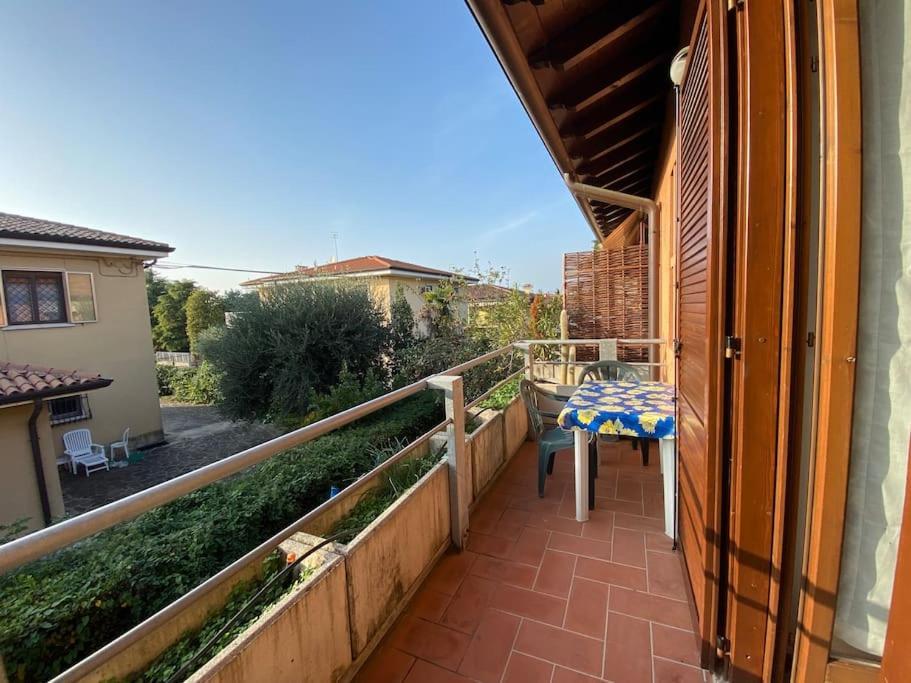Family House With Free Parking, 450M From Beach Lazise Buitenkant foto
